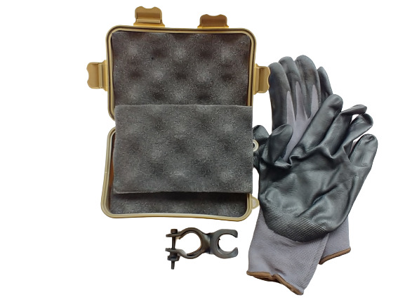 Calces365 Metal Detecting Gloves, Pinpointer Clip, Finds Box