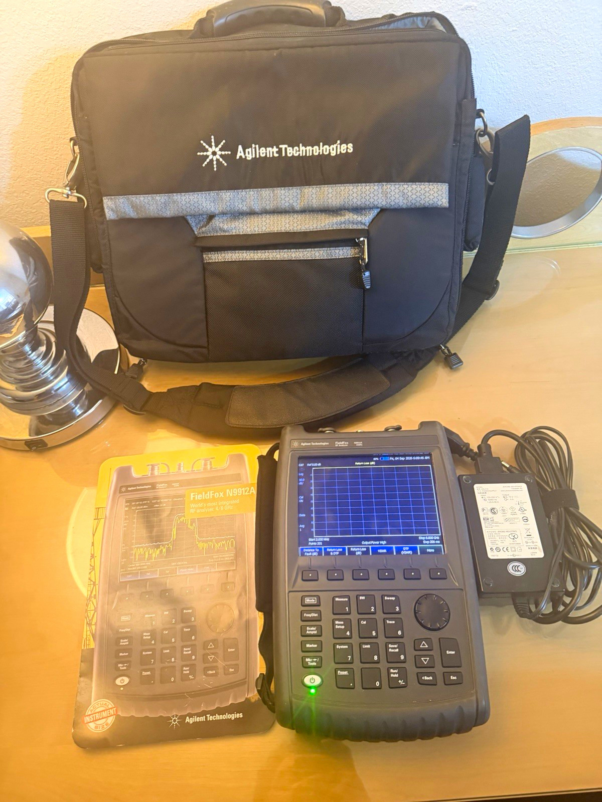 Agilent Technologies FieldFox N9912A RF Analyzer 6 GHz w/ Case & Power Adapter Agilent Technologies FieldFox N9912A RF Analyzer 6 GHz w/ Case & Power Adapter