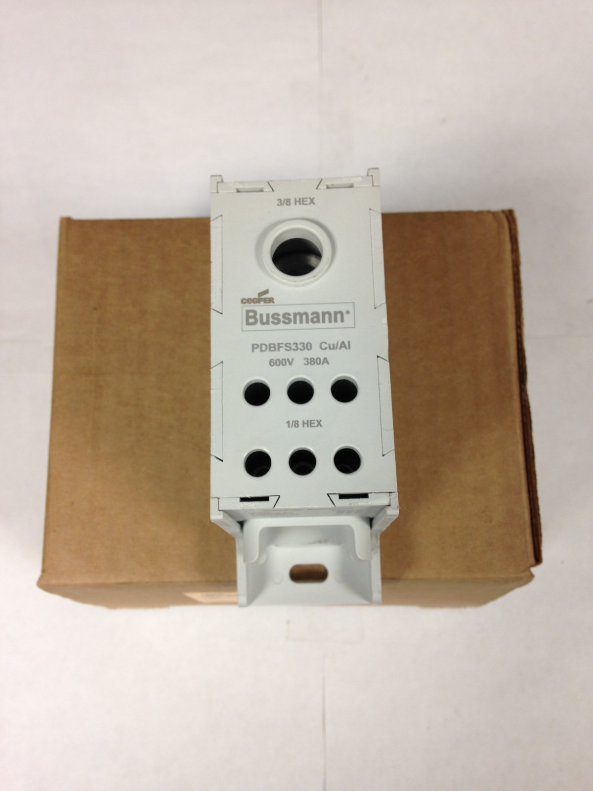 Eaton Cooper Bussmann PDBFS330 Power Distribution Block 28 BRAND NEW Eaton Cooper Bussmann PDBFS330 Power Distribution Block 28 BRAND NEW