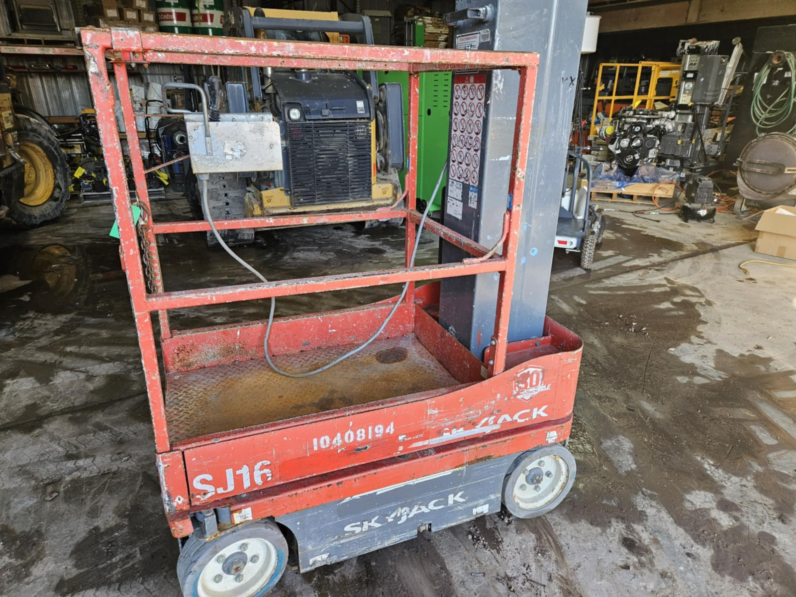 Skyjack SJ16 Scissor Man Lift 2016 16’ 22’ Working Height