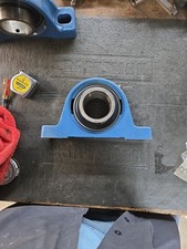 SKF YAR 213-208-2F 2 BOLT PILLOW BLOCK BEARING  2.5