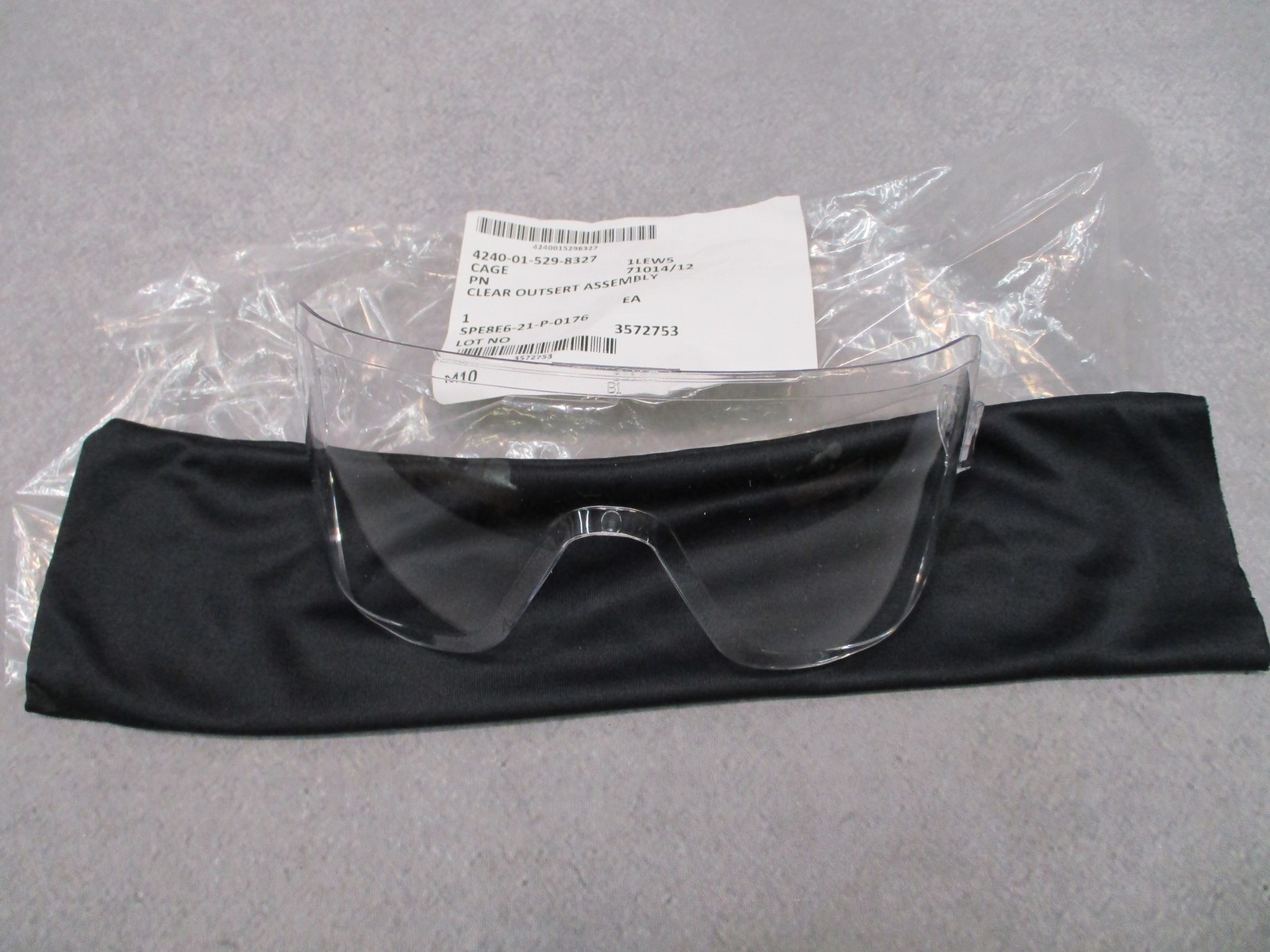 NEW AVON GAS MASK M50 M51 C50/FM50/FM53 CLEAR LENS COVER OUTSERT 71014/12 NEW AVON GAS MASK M50 M51 C50/FM50/FM53 CLEAR LENS COVER OUTSERT 71014/12