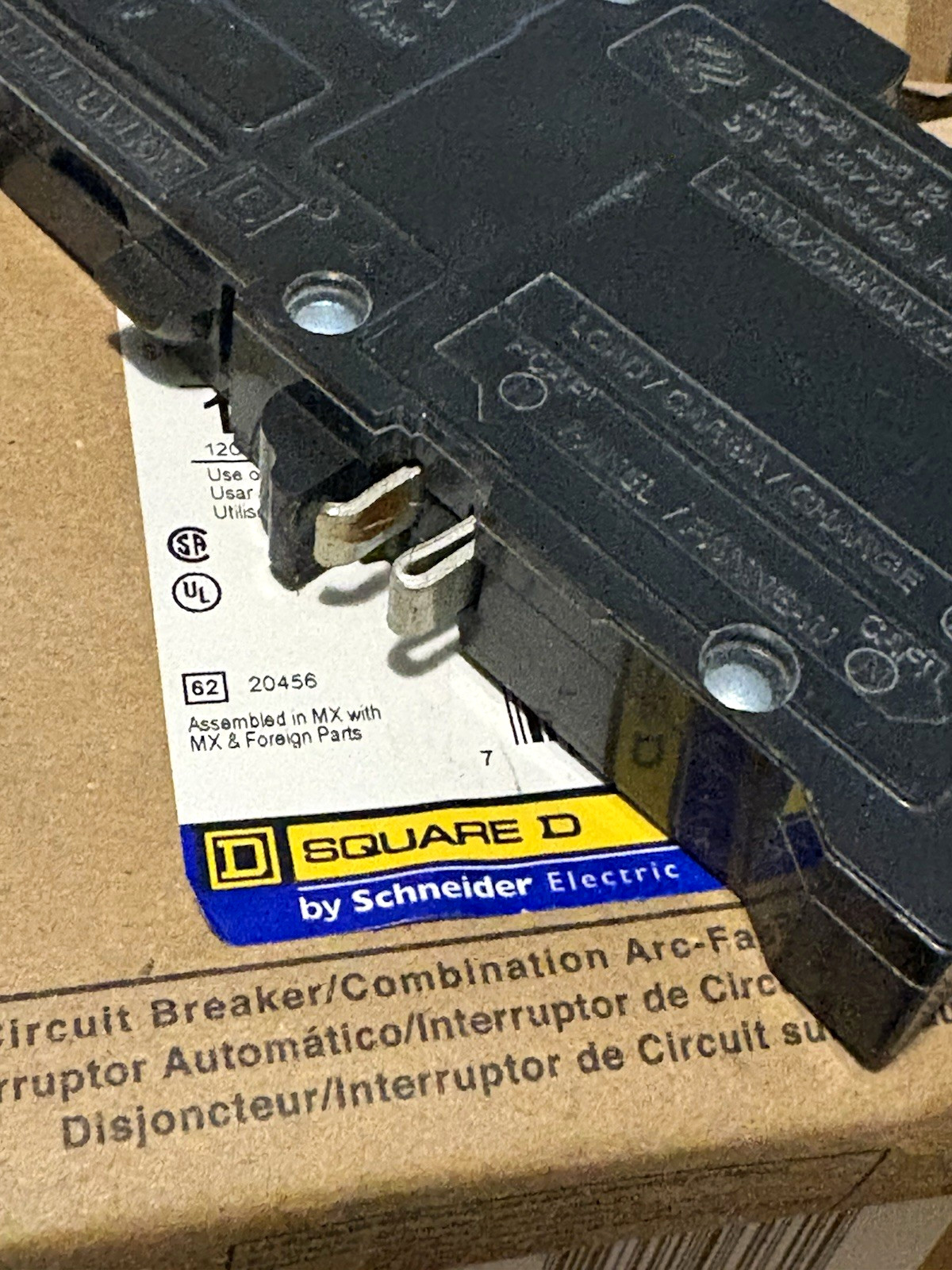 Lot of breakers 15 double pole and 45 single pole breakers Lot of breakers 15 double pole and 45 single pole breakers