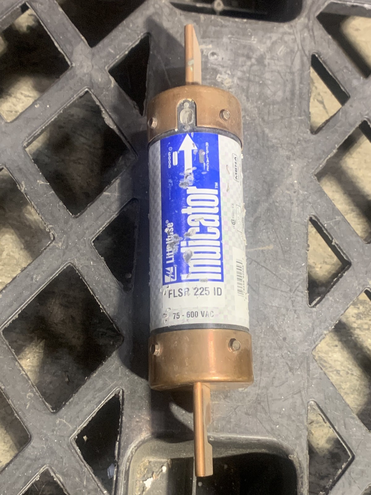 Littelfuse FLSR-225ID Time Delay Dual Element Fuse 225A 600VAC IR 200kA w/Indica Littelfuse FLSR-225ID Time Delay Dual Element Fuse 225A 600VAC IR 200kA w/Indica