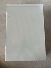 Eaton CHP24L125R Load Center Main Lug 125A 120/240V 1-P 24-Spaces 48-Circuits picture