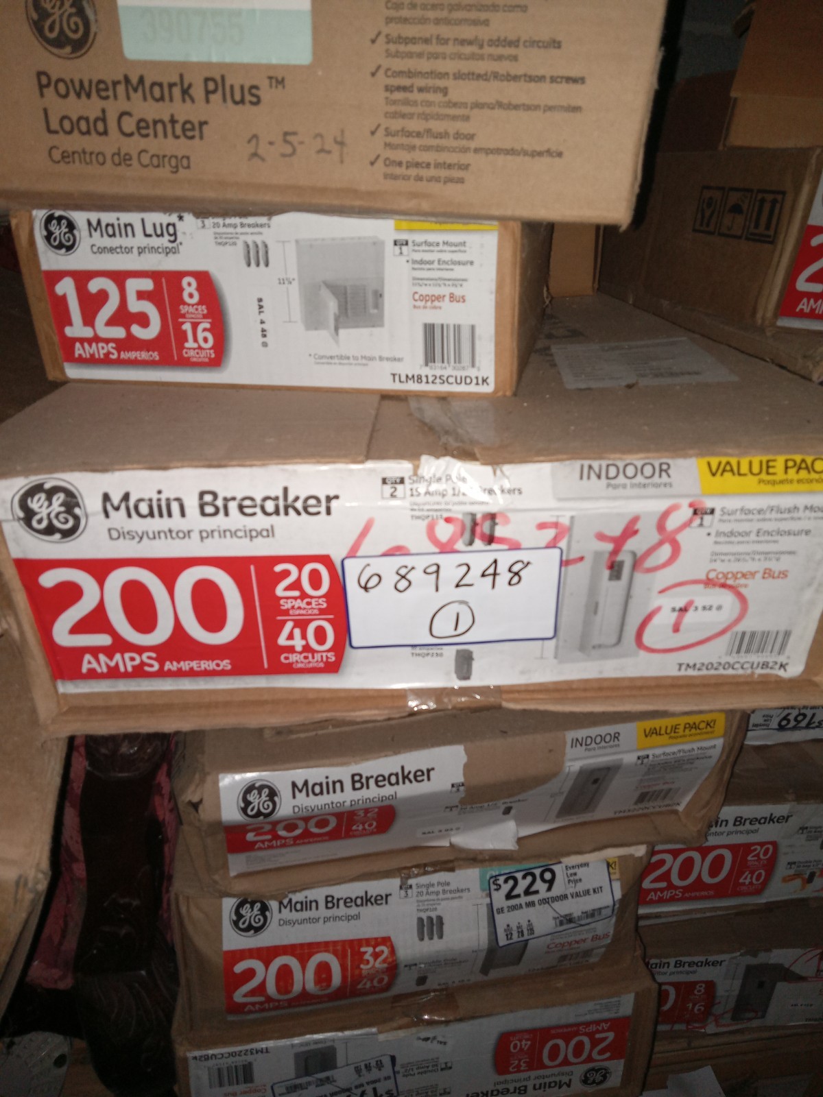 GE Main Breaker 200 Amp 32-Space 40-Circuit Indoor Surface/Flush Mount Value Pac GE Main Breaker 200 Amp 32-Space 40-Circuit Indoor Surface/Flush Mount Value Pac