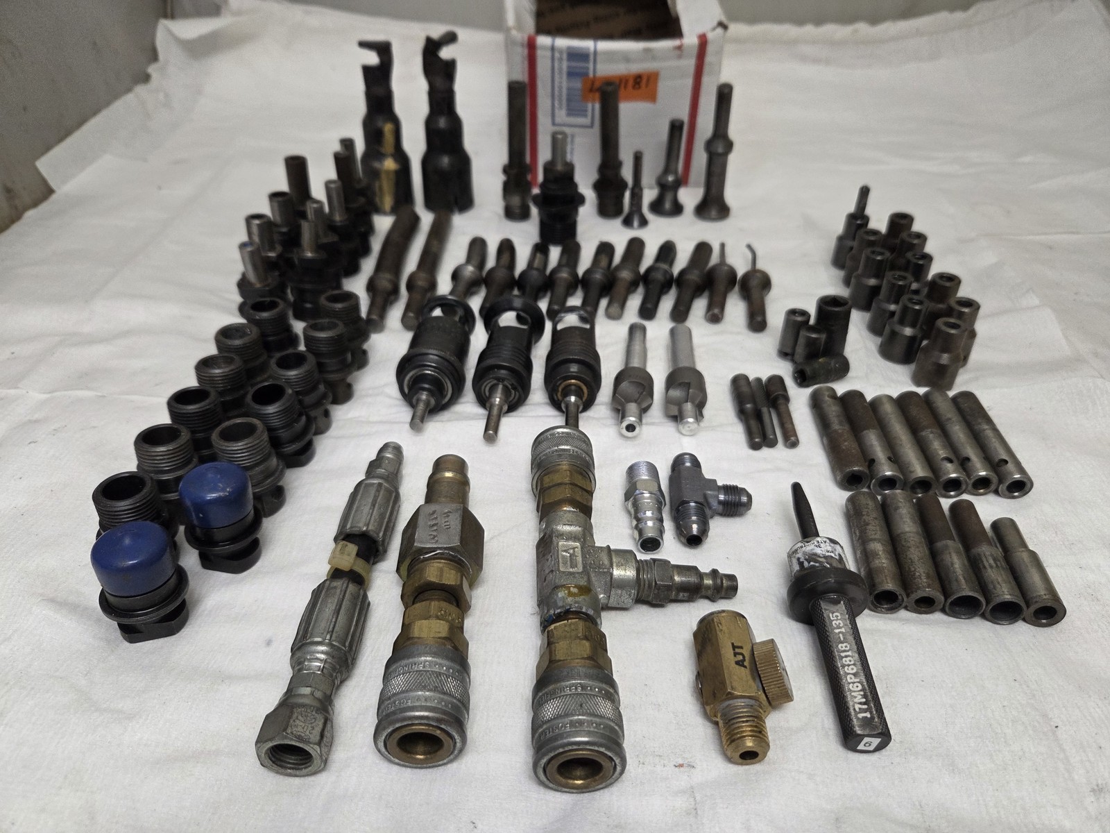 Large Mixed Industrial Tooling & Machine Shop Tool Holders, Adapters & Fittings Large Mixed Industrial Tooling & Machine Shop Tool Holders, Adapters & Fittings