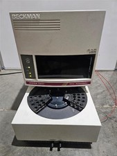 BECKMAN SYSTEM GOLD 507E AUTOSAMPLER 5387901 LAB LABORATORY EQUIPMENT 2 PLATES picture
