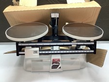 OHAUS Harvard Trip Balance 1400/1500 Series 2kg-5lb Capacity picture
