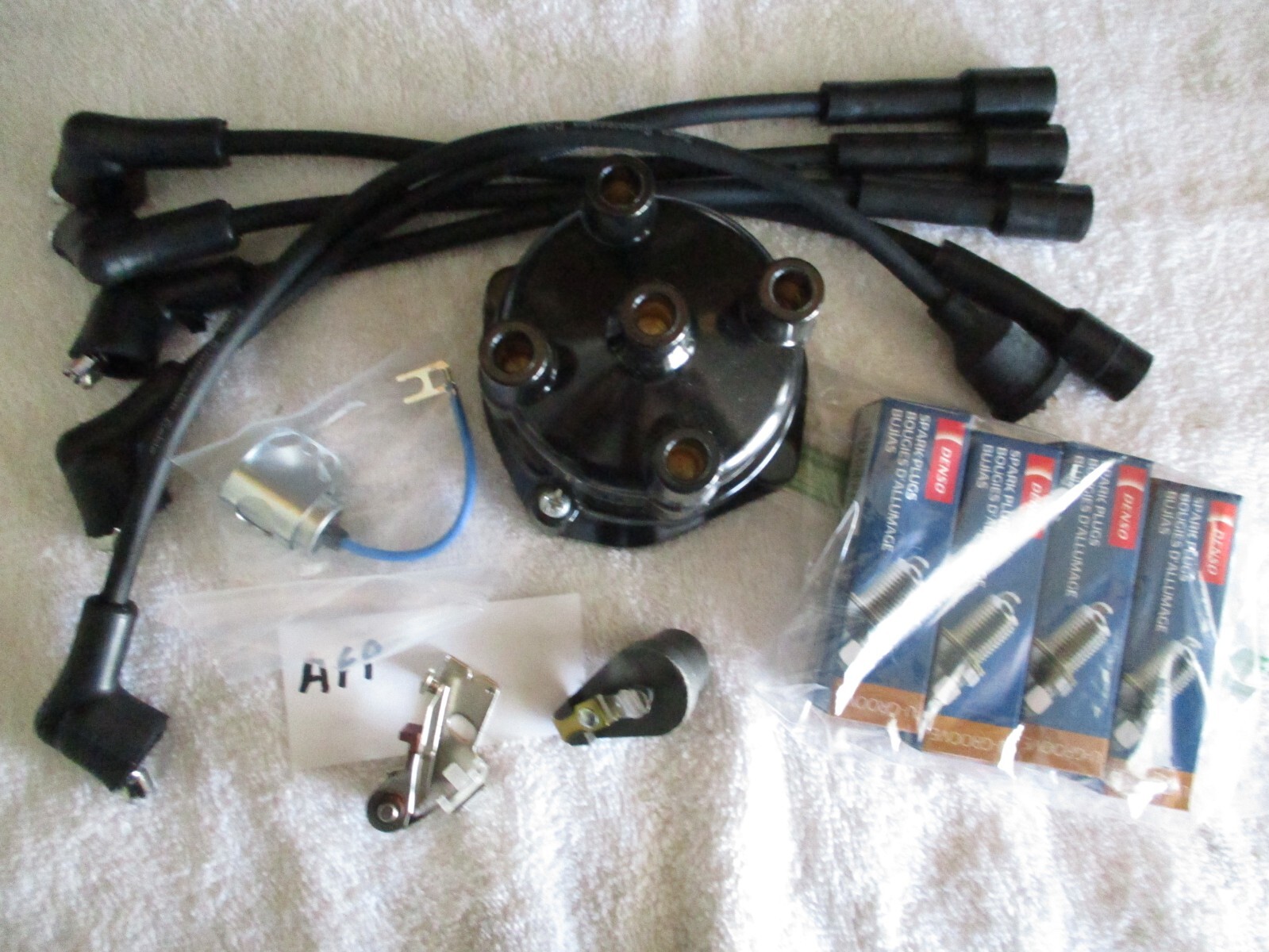 CONTINENTAL F163 engine IGNITION TUNE DIST PREMIUM PARTS SCREW DOWN CAP KIT READ CONTINENTAL F163 engine IGNITION TUNE DIST PREMIUM PARTS SCREW DOWN CAP KIT READ