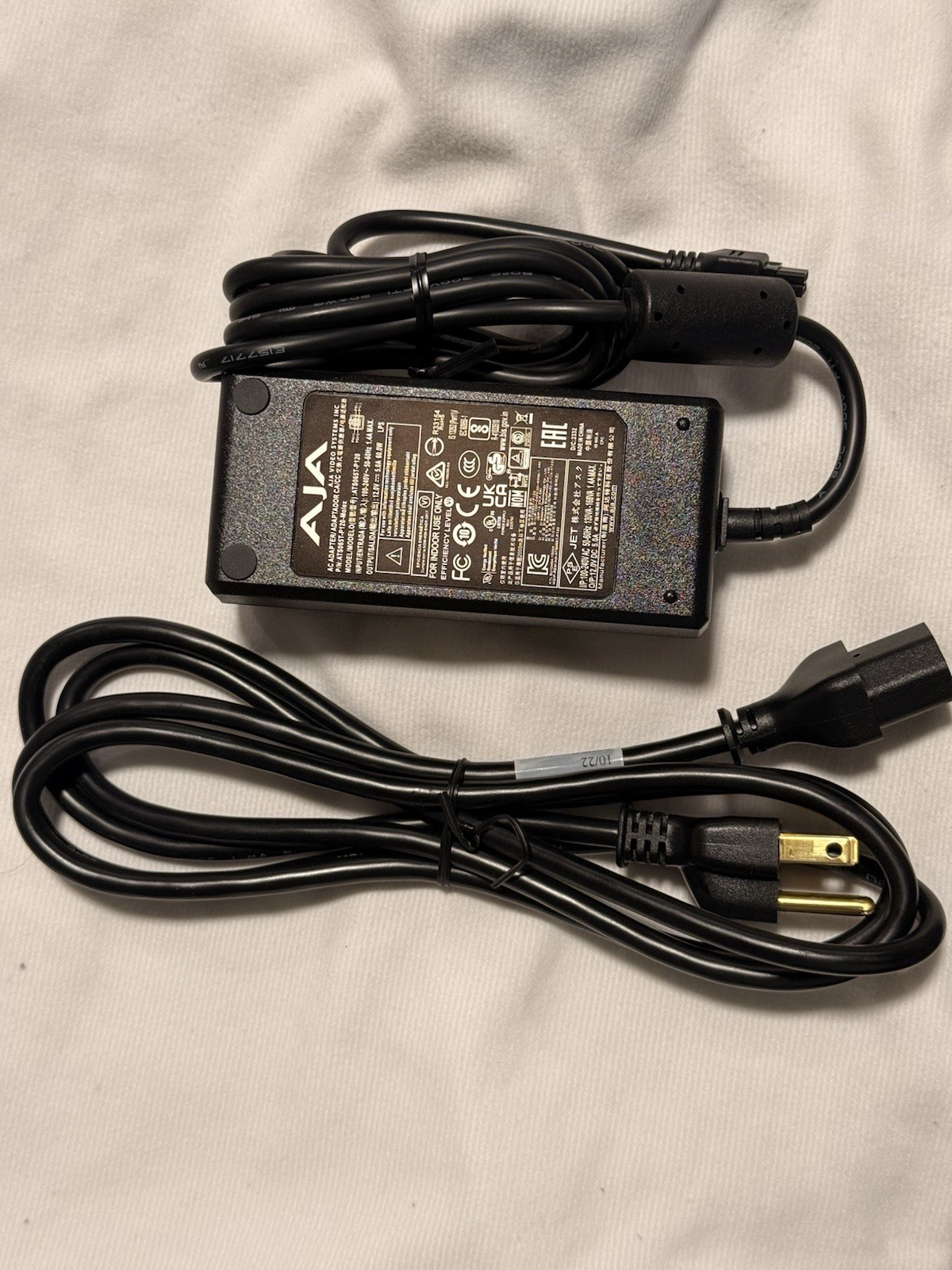 AJA KUMO PWR Power Supply 12V 5A / 60W.