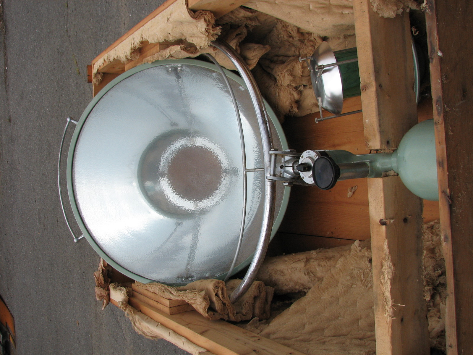 american surgical luminaire sterilizer company vintage korea 50's era military american surgical luminaire sterilizer company vintage korea 50's era military