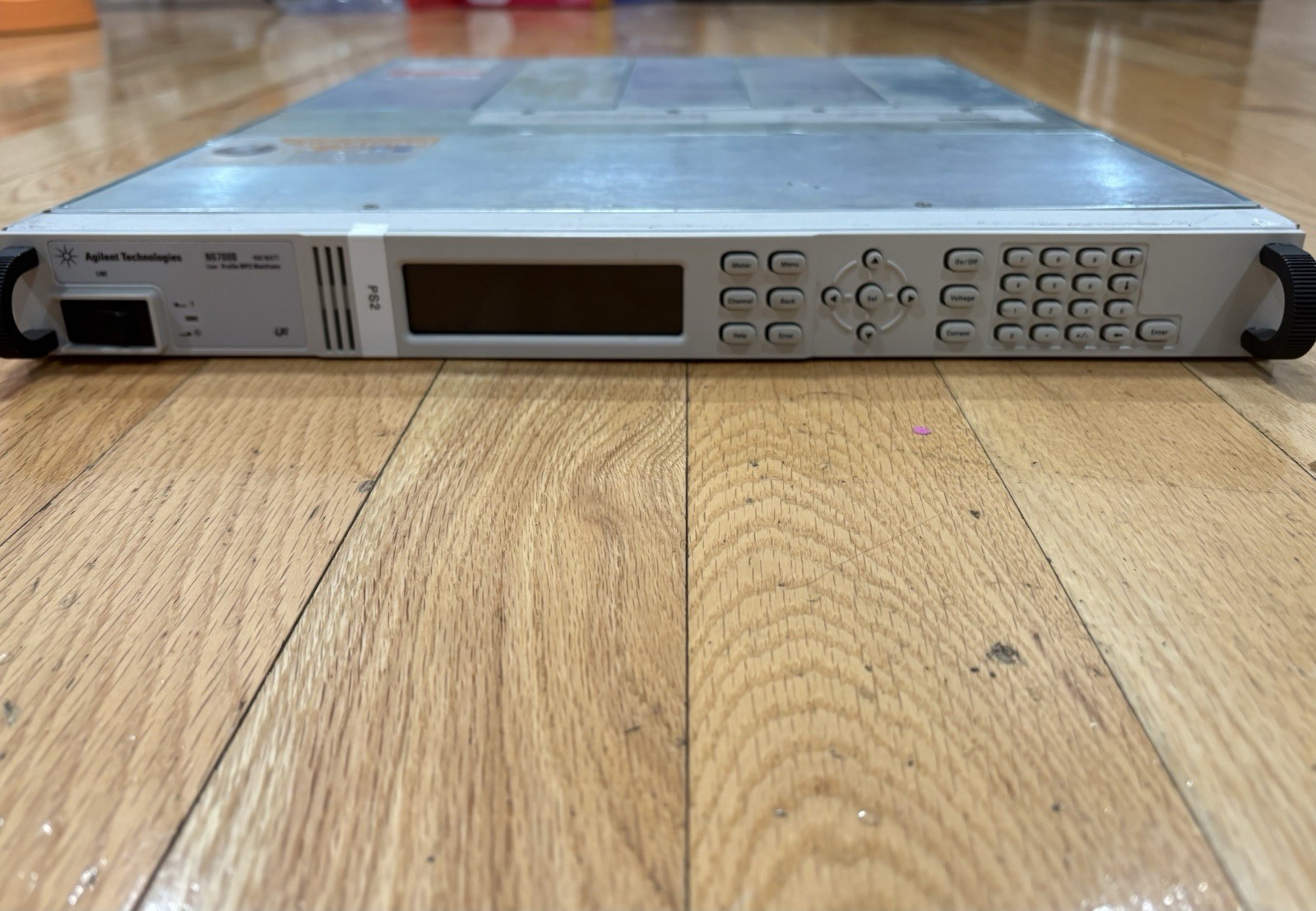 Agilent N6700B Low-Profile Modular Power System Mainframe Agilent N6700B Low-Profile Modular Power System Mainframe
