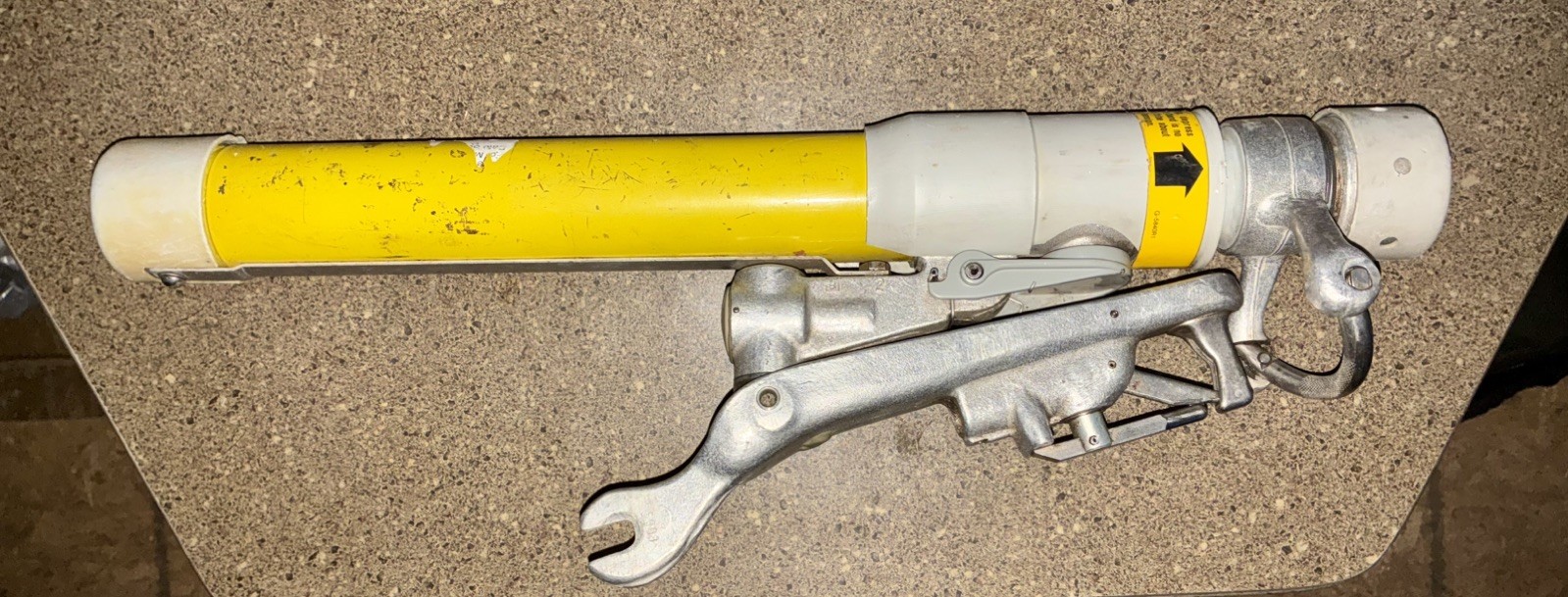 S&C Loadbuster 5400R3 Loadbreak Tool 14.4/25kV 600A No Case WORKS S&C Loadbuster 5400R3 Loadbreak Tool 14.4/25kV 600A No Case WORKS