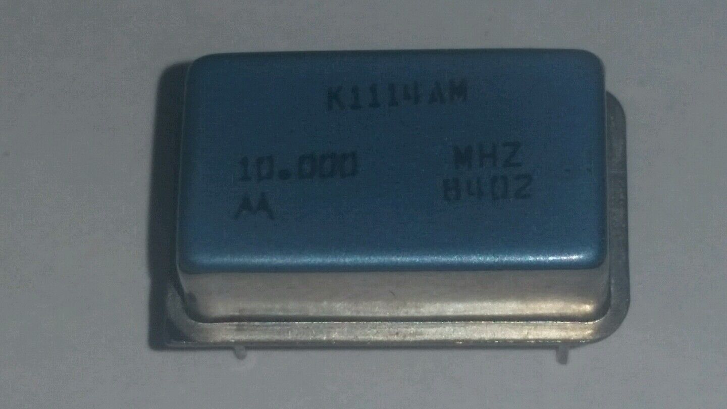 Motorola K1114AM Oscillator 10MHz 5V.