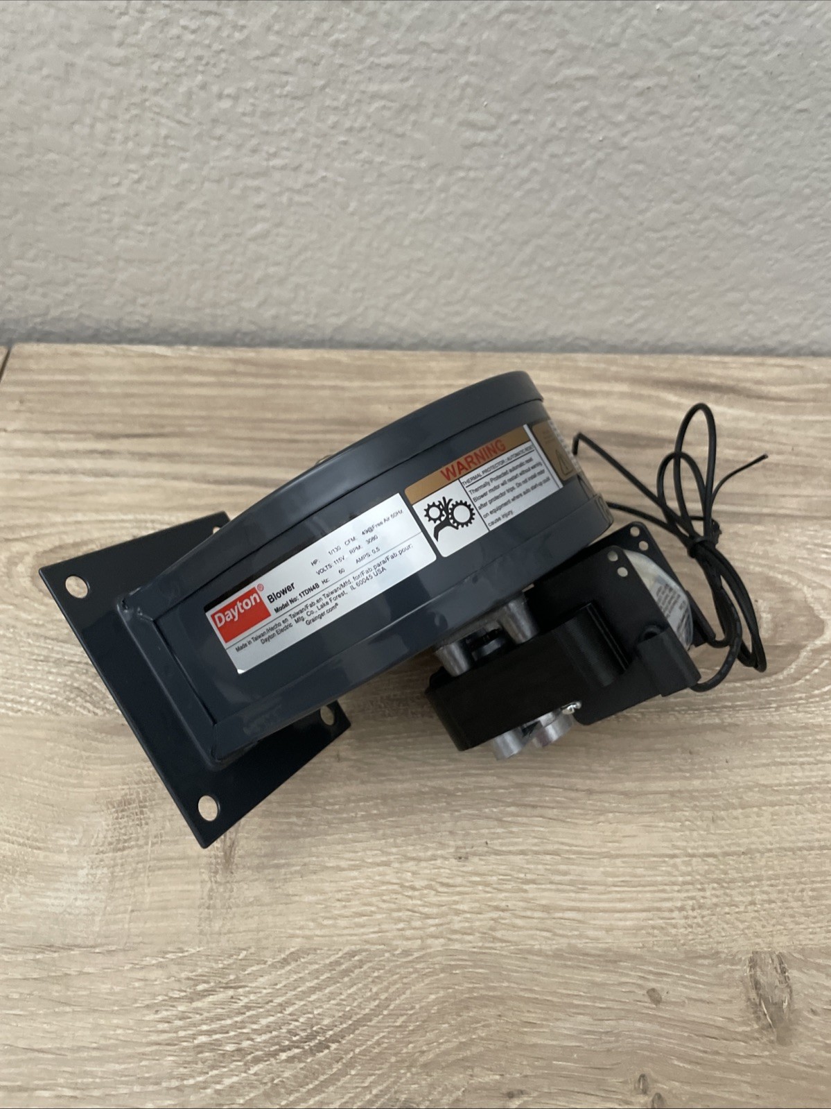 Dayton 1TDN4 OEM Blower, 3080 Rpm, 1 Phase. NEW IN BOX. Dayton 1TDN4 OEM Blower, 3080 Rpm, 1 Phase. NEW IN BOX.