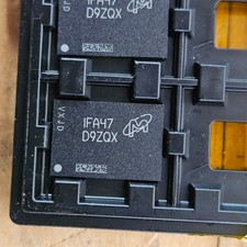 Micron D9ZQX MT53E1G32D2FW 4GB LPDDR4X 4266Mbps 200-Ball FBGA Memory IC Chip picture