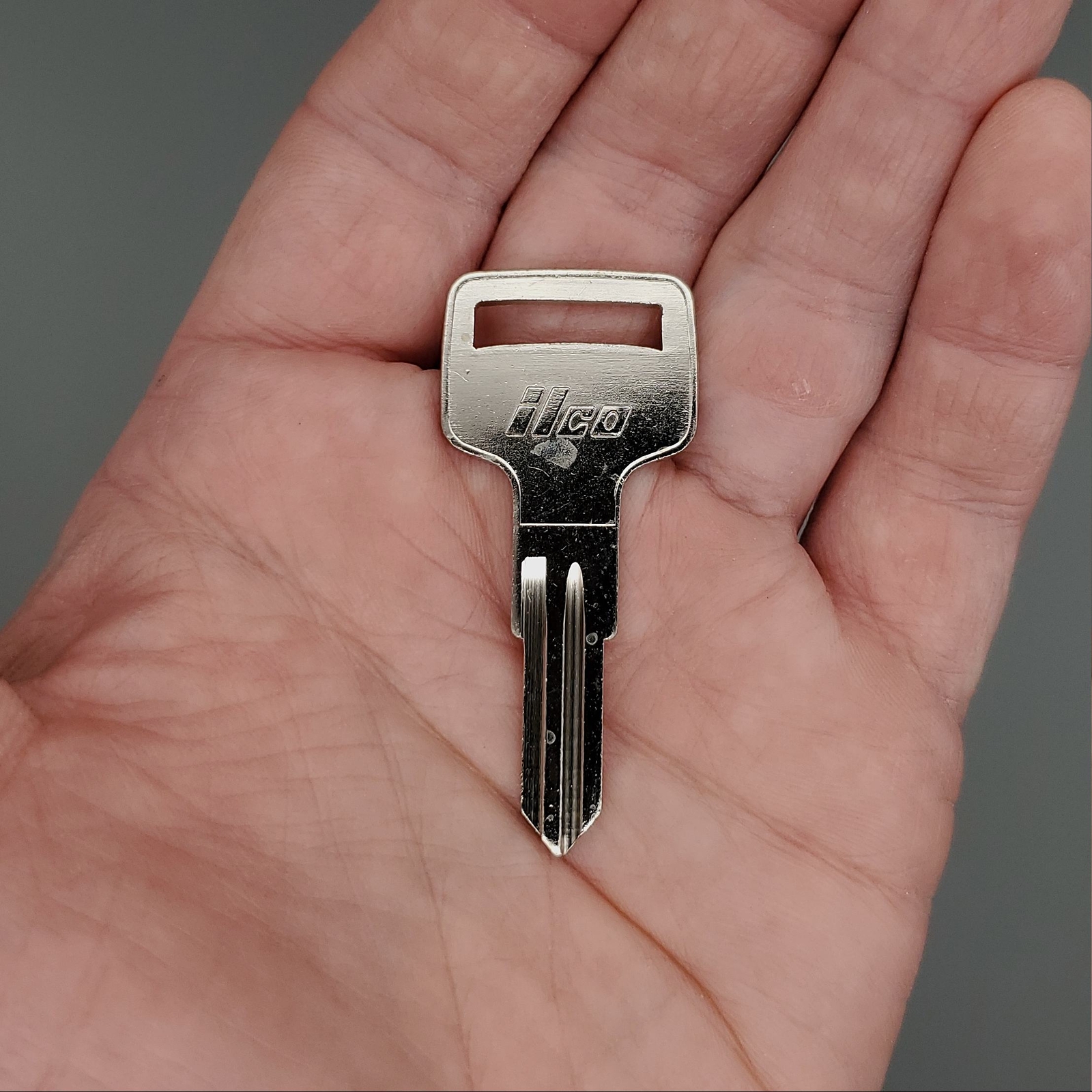 5x Ilco V073S / X30 Key Blanks fits Some Volvo Vehicles Nickel Plated NOS 5x Ilco V073S / X30 Key Blanks fits Some Volvo Vehicles Nickel Plated NOS