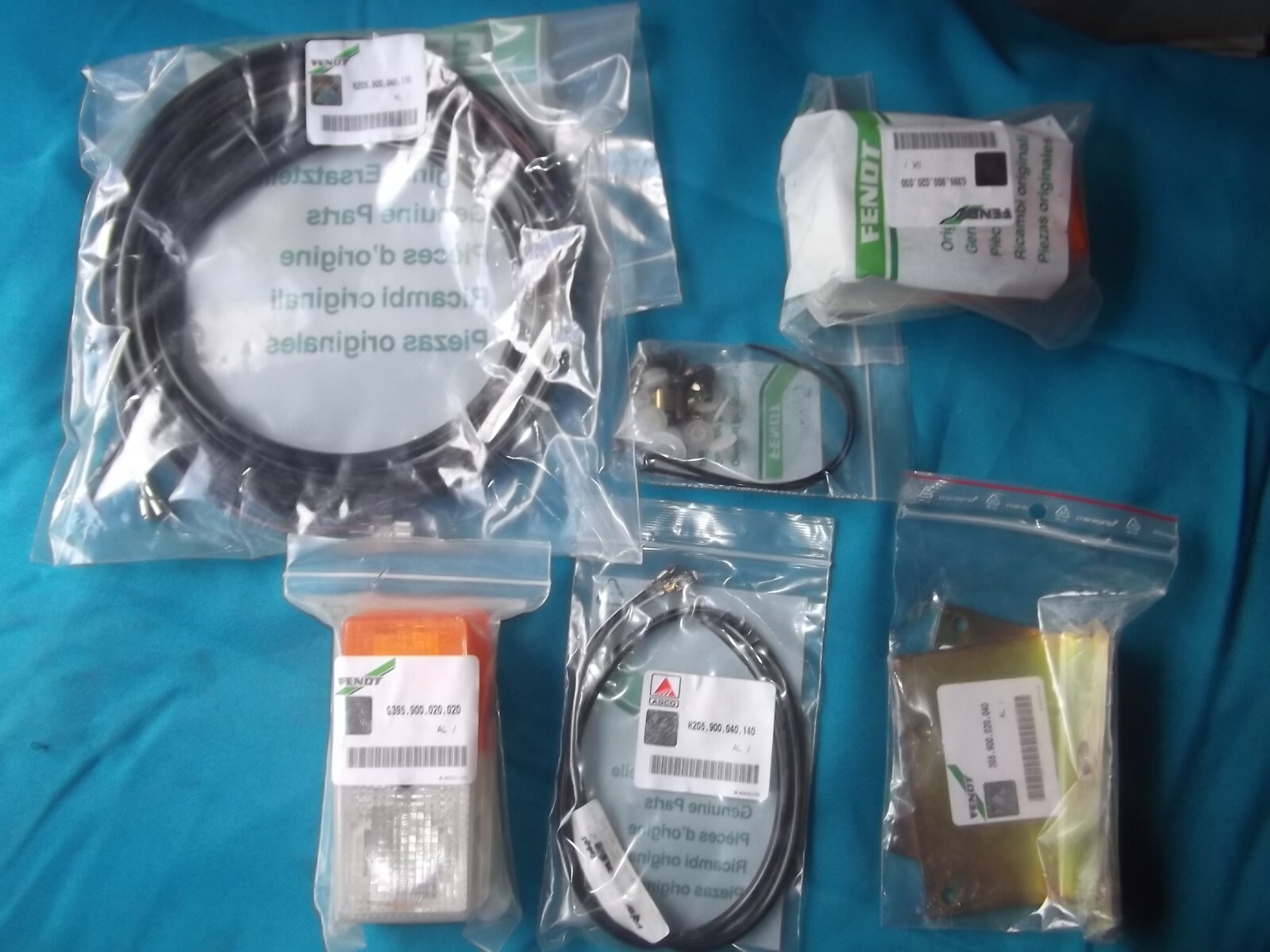 AGCO 0071097100000 FENDT LIGHT KIT NEW AGCO 0071097100000 FENDT LIGHT KIT NEW