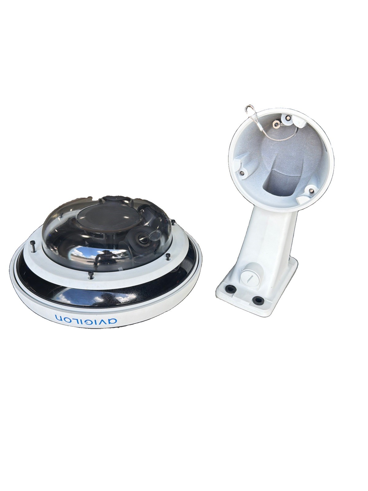 AVIGILON 8MP X 3 CAM MULTIHEAD CAMERA (24C-H4A-3MH-270) With Mount Ships Free AVIGILON 8MP X 3 CAM MULTIHEAD CAMERA (24C-H4A-3MH-270) With Mount Ships Free