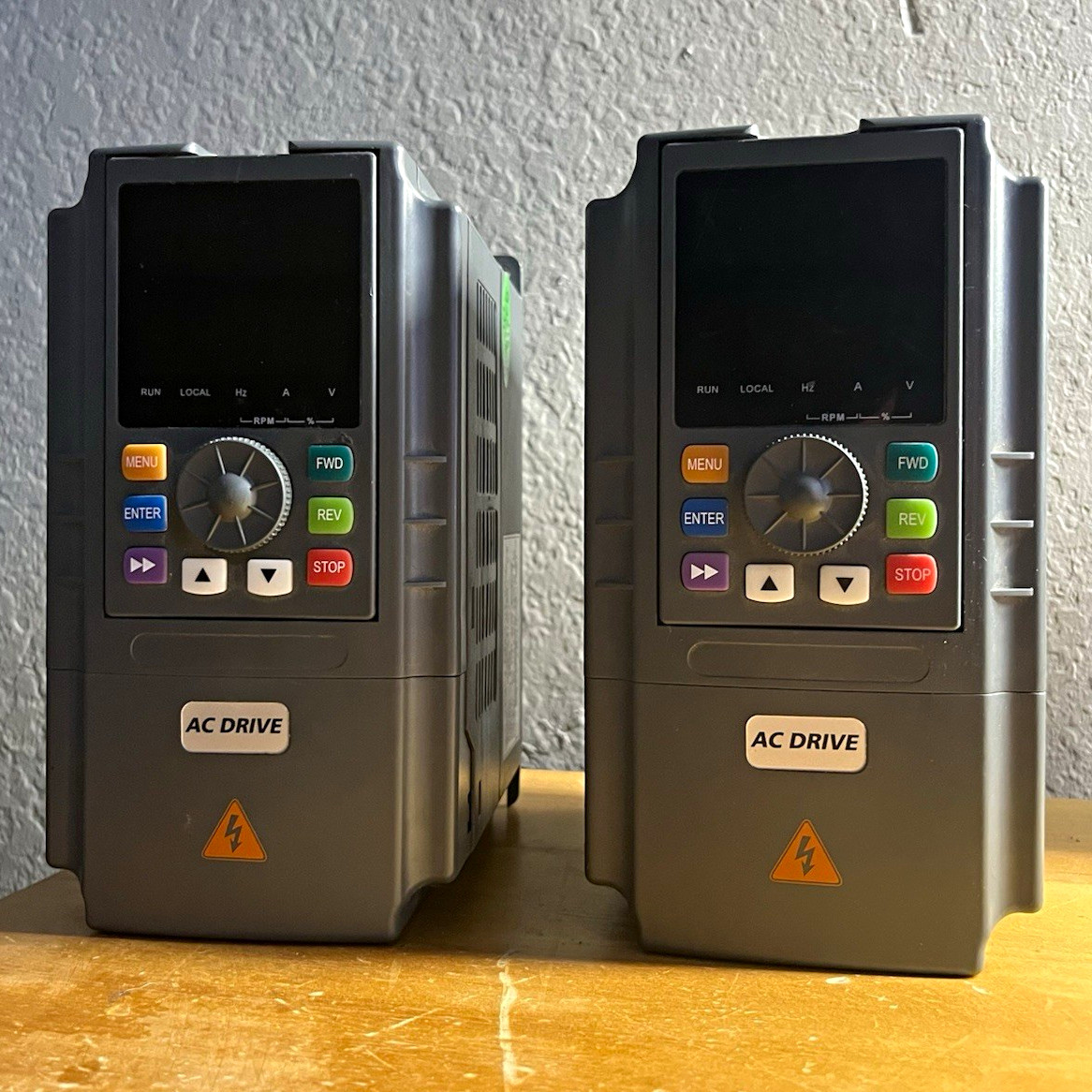 1 PC UNTESTED ATO Inc. GK3000-4T0015G VFD AC Drive Lot 2 1.5kW 480V 3-Phase 2HP 1 PC UNTESTED ATO Inc. GK3000-4T0015G VFD AC Drive Lot 2 1.5kW 480V 3-Phase 2HP