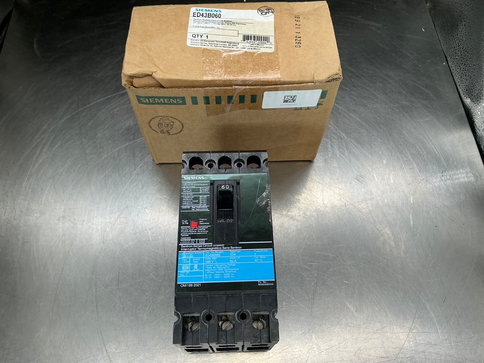 Siemens ED43B060 Circuit Breaker 3-Pole, 60a