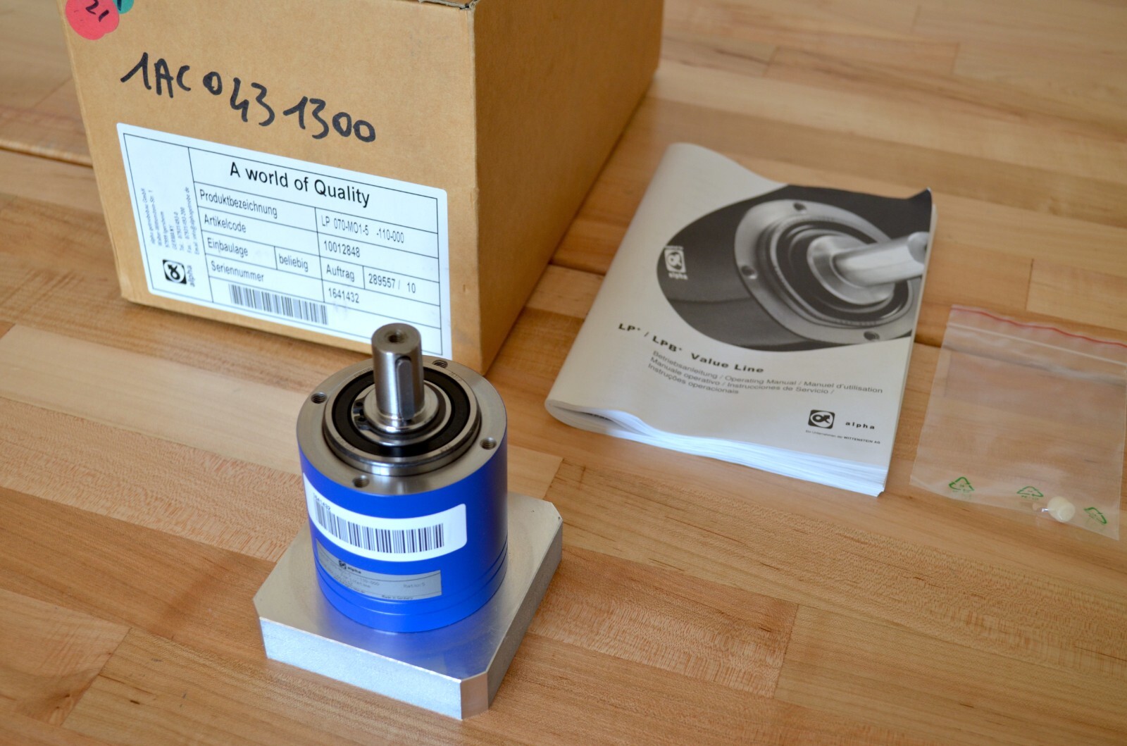 NEW Wittenstein Alpha LP070-MO1-5 Servo Planetary Gearhead 5:1 Ratio, 90mm Input NEW Wittenstein Alpha LP070-MO1-5 Servo Planetary Gearhead 5:1 Ratio, 90mm Input
