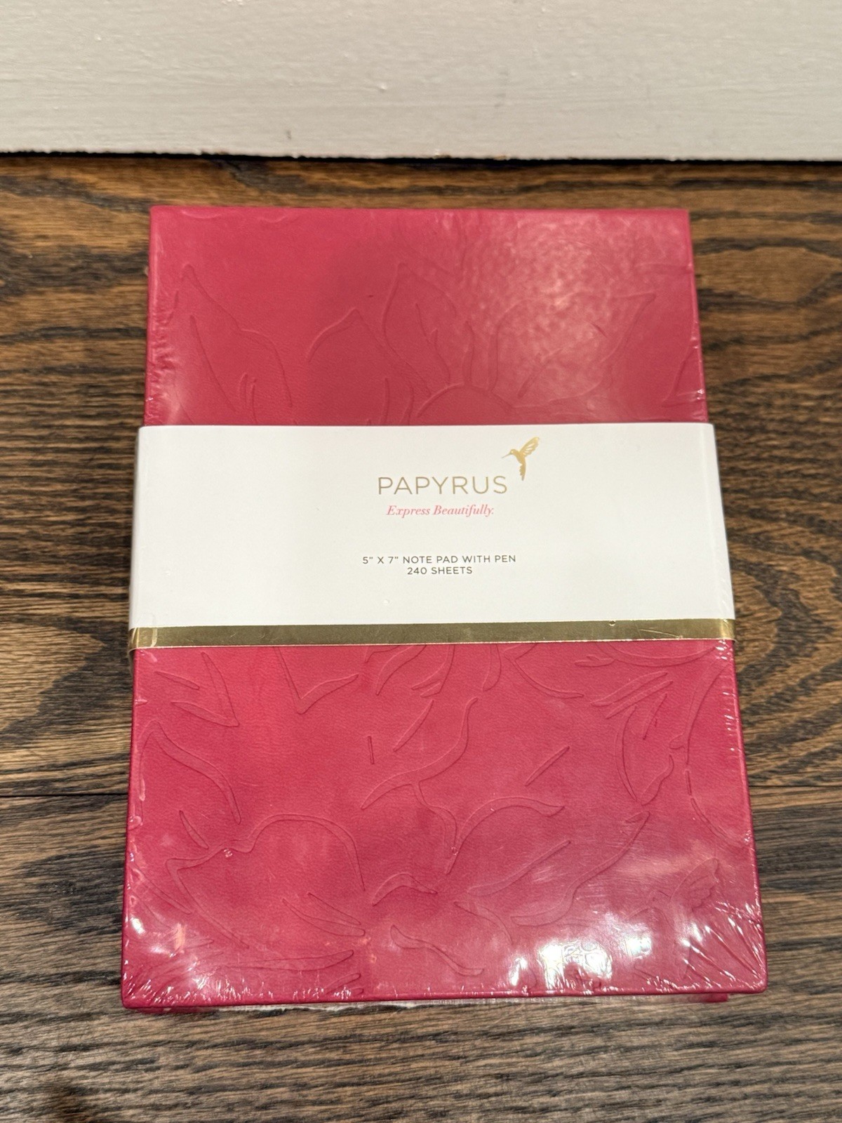 Papyrus: Elegant 5 Papyrus: Elegant 5
