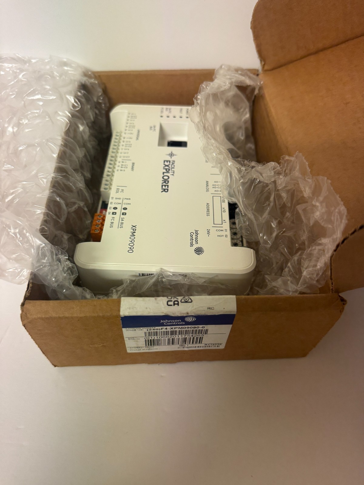 Johnson Controls F4-XPM09090-0 Expansion Module Controller - XPM09090 Johnson Controls F4-XPM09090-0 Expansion Module Controller - XPM09090