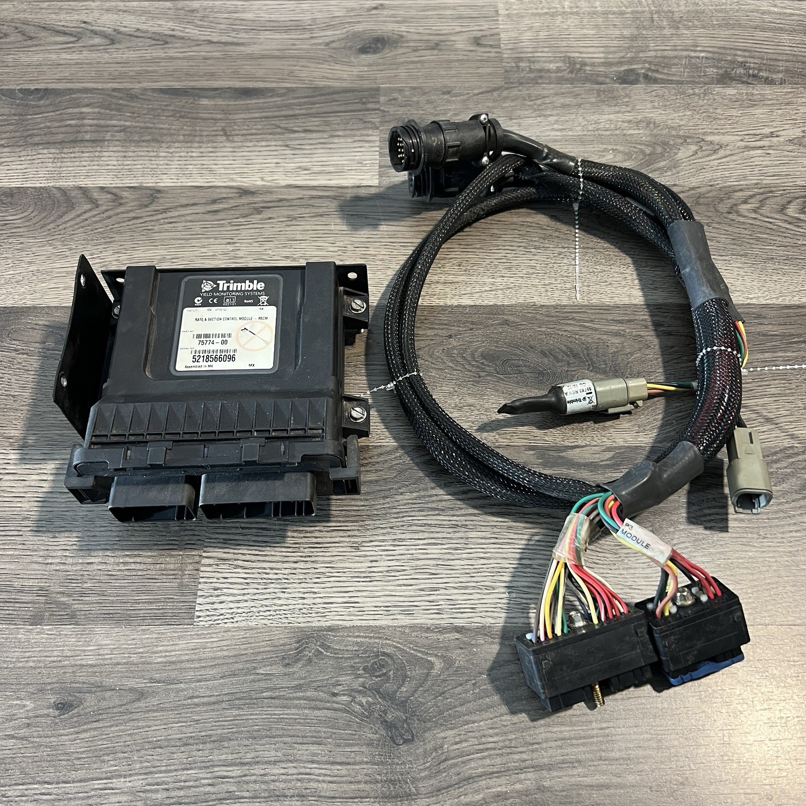 Trimble Field-IQ RSCM 75774-00 Rate Control Module w/Harness #88644 Trimble Field-IQ RSCM 75774-00 Rate Control Module w/Harness #88644