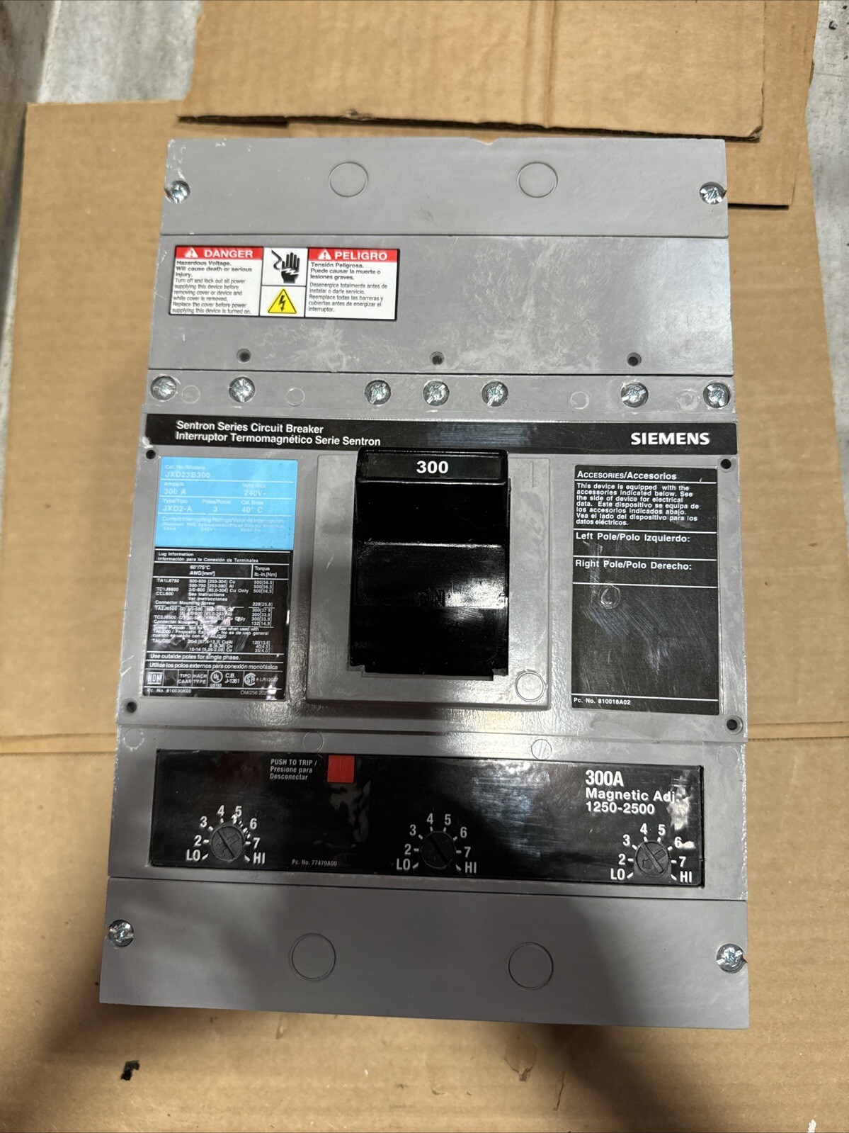 JXD23B300 SIEMENS ITE 300 amp 3 pole 240 volt 65kA Circuit Breaker Pullout JXD23B300 SIEMENS ITE 300 amp 3 pole 240 volt 65kA Circuit Breaker Pullout