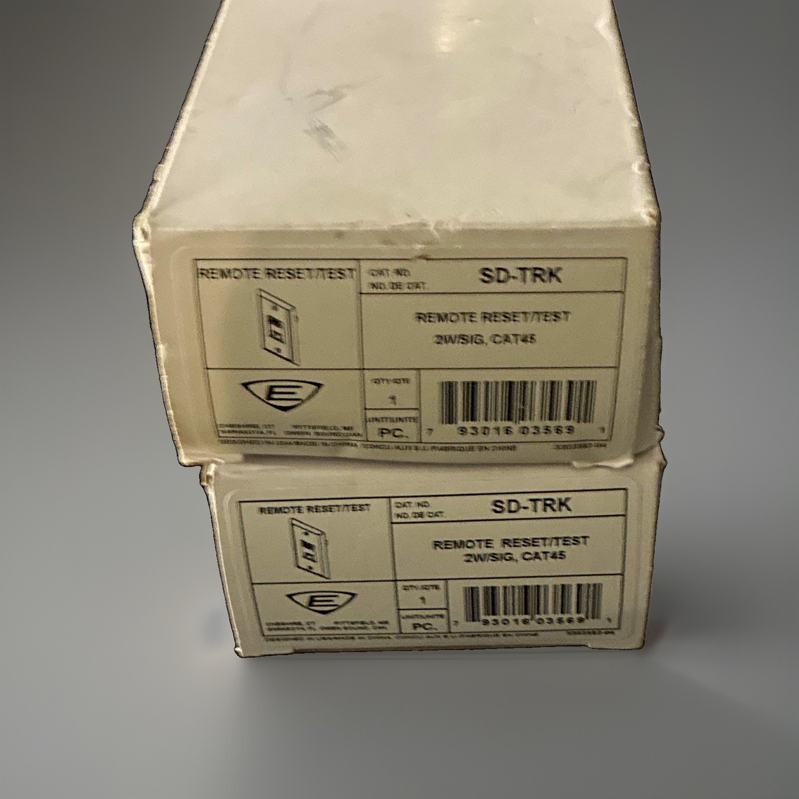 Edwards SD-TRK EST Remote Reset/Test 2W/SIG CAT45 MPN SD-TRK Qty 1 Edwards SD-TRK EST Remote Reset/Test 2W/SIG CAT45 MPN SD-TRK Qty 1