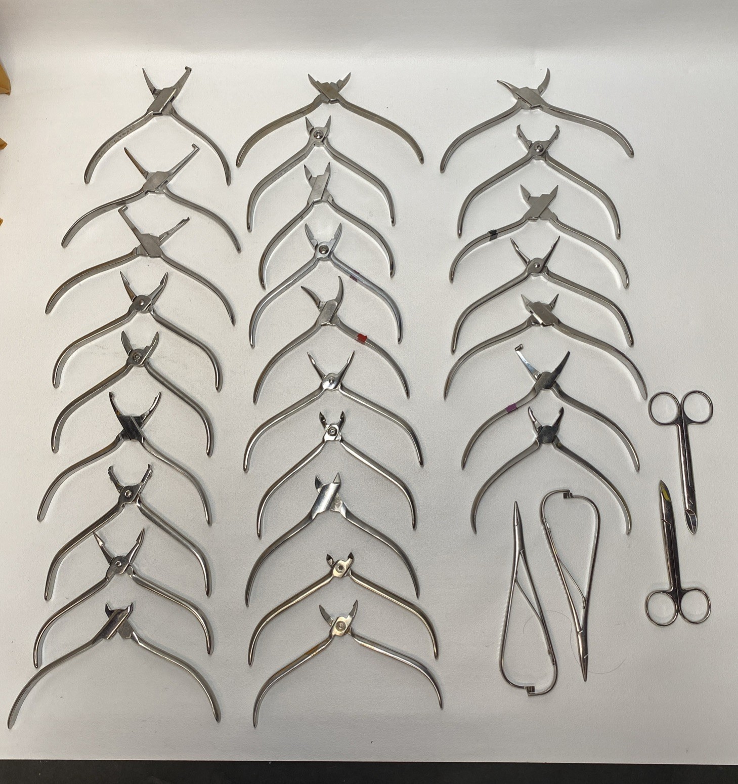Huge Lot Of 30 Various Oral Surgery Instruments Dentist Plier Cutter Miltex Z8-G Huge Lot Of 30 Various Oral Surgery Instruments Dentist Plier Cutter Miltex Z8-G