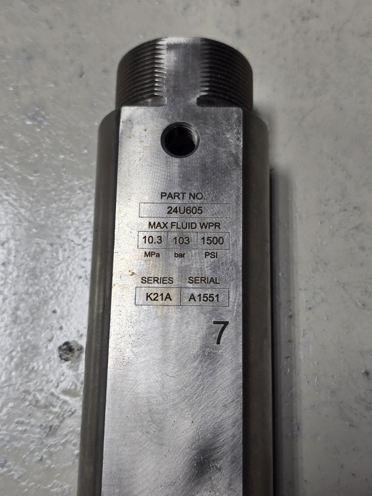 24U605 Graco(Nos)