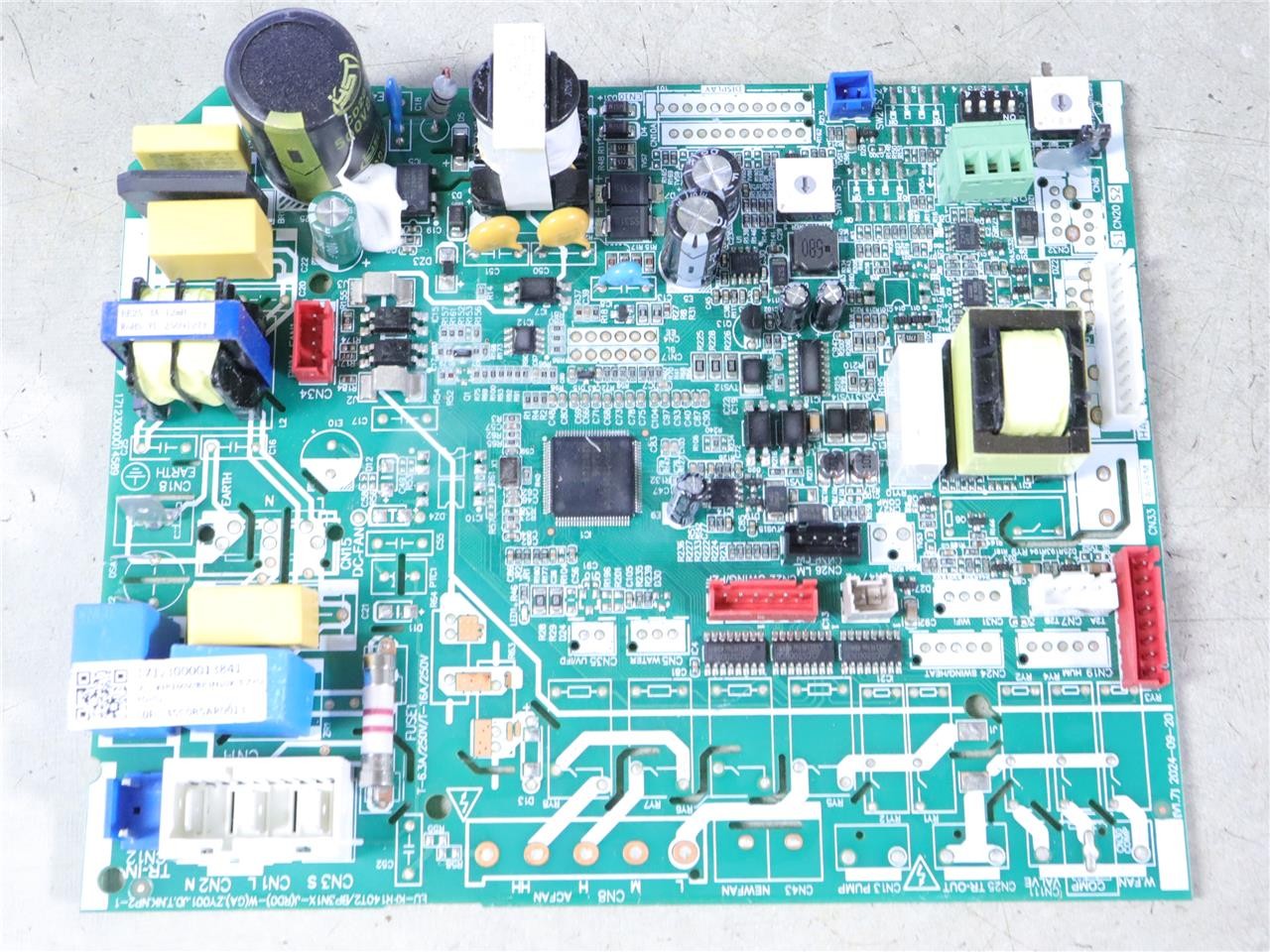 Carrier Bryant Payne 17123000013841 Main HVAC Control Circuit Board
