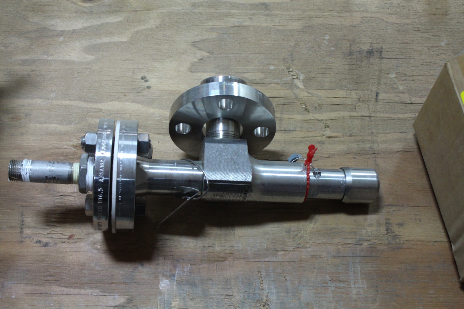 Leser Type 4374.3144 Safety Release Valve Set 140 PSI 1 Leser Type 4374.3144 Safety Release Valve Set 140 PSI 1