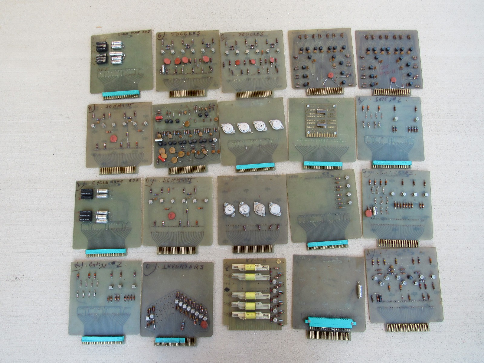 LOT VINTAGE UNIVAC ELECTRONIC CIRCUIT BOARDS PCB PACE CONTROLS CORP LOT VINTAGE UNIVAC ELECTRONIC CIRCUIT BOARDS PCB PACE CONTROLS CORP