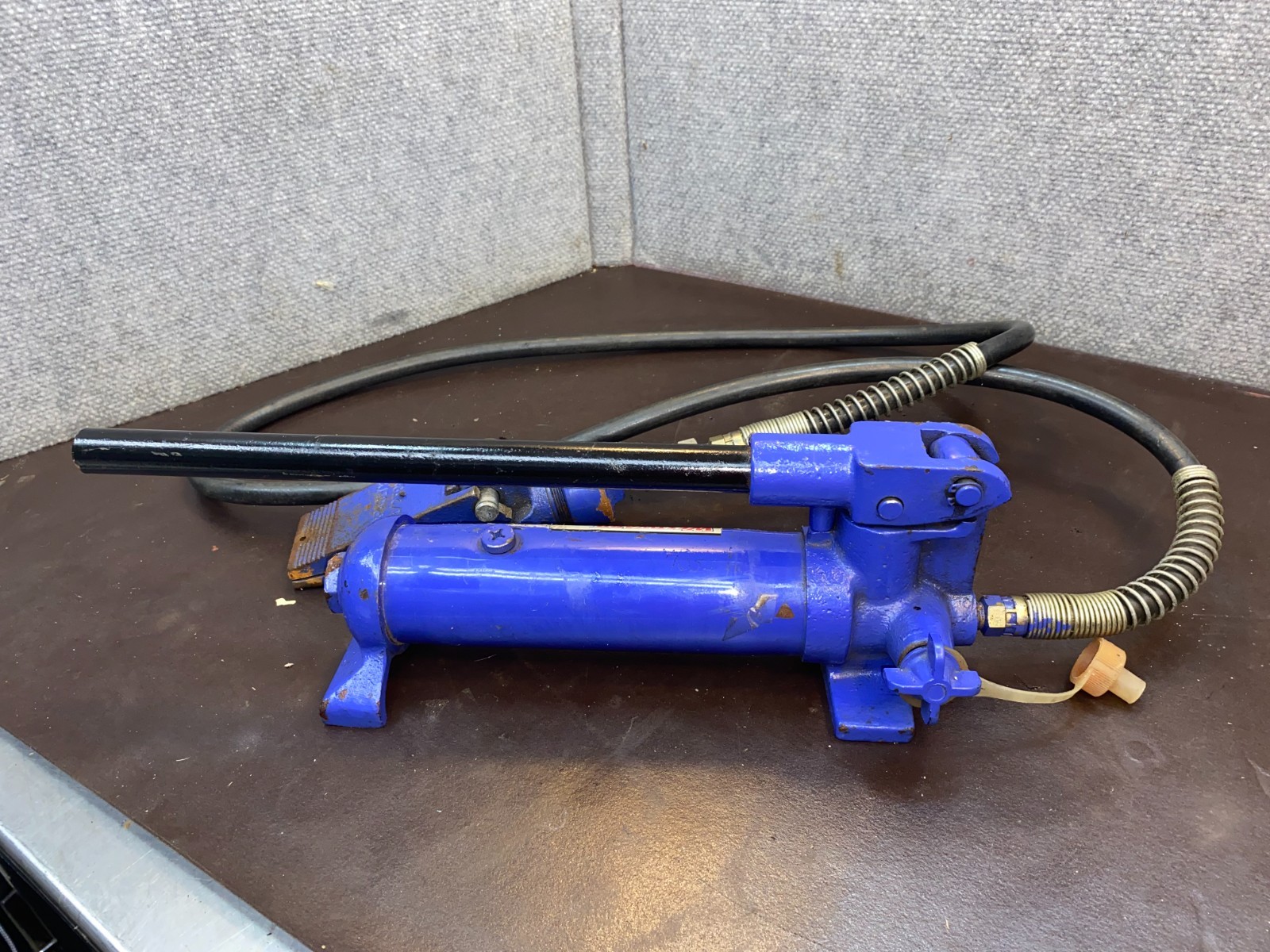 WESTWARD HYDRAULIC RAM SYSTEM KIT 4 TON MODEL 3ZC63A