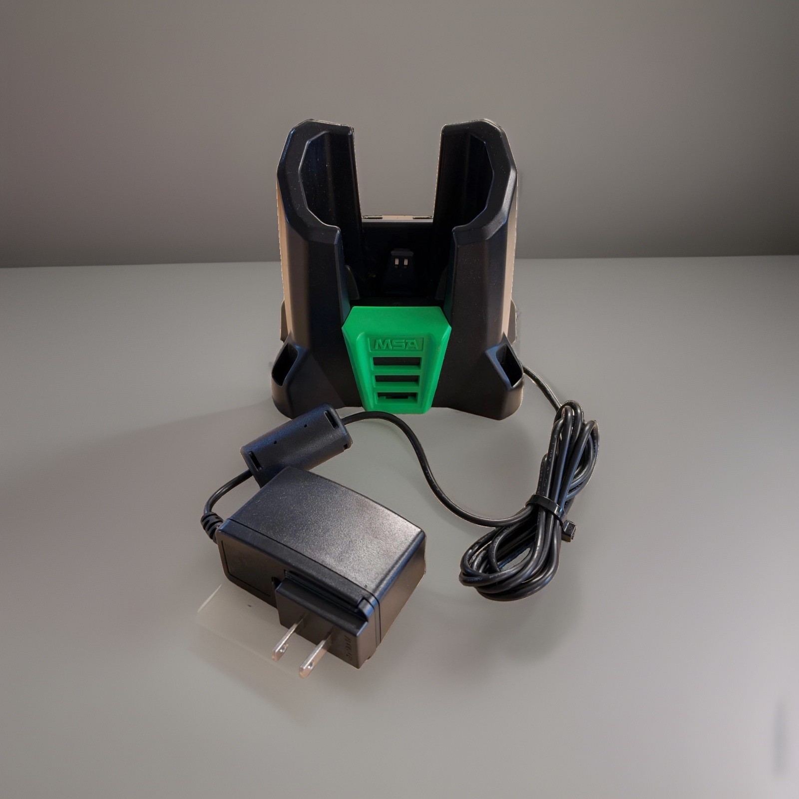 MSA Altair 4X 4XR Desktop Charger Cradle P/N 10086638 w/ Power Supply MSA Altair 4X 4XR Desktop Charger Cradle P/N 10086638 w/ Power Supply