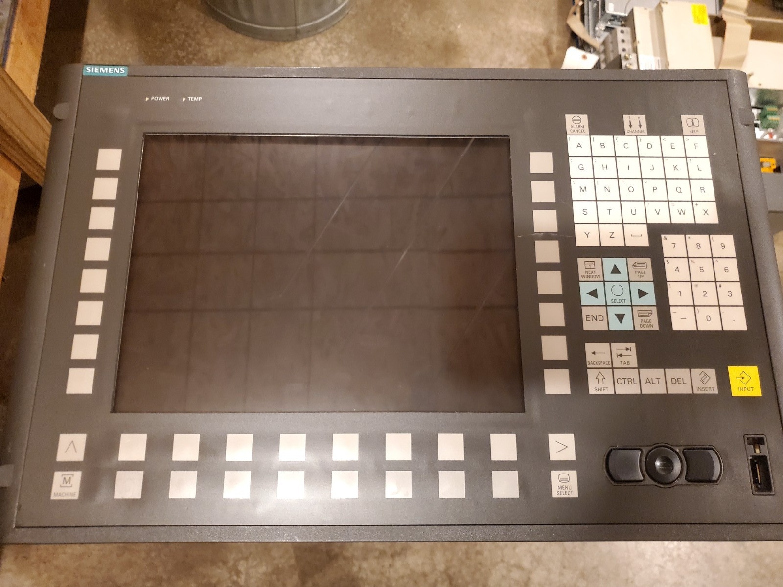 SIEMENS 6FC5203-0AF02-0AA1/6FC5312-0DA00-0AA1 OPERATOR PANEL (AS IS)