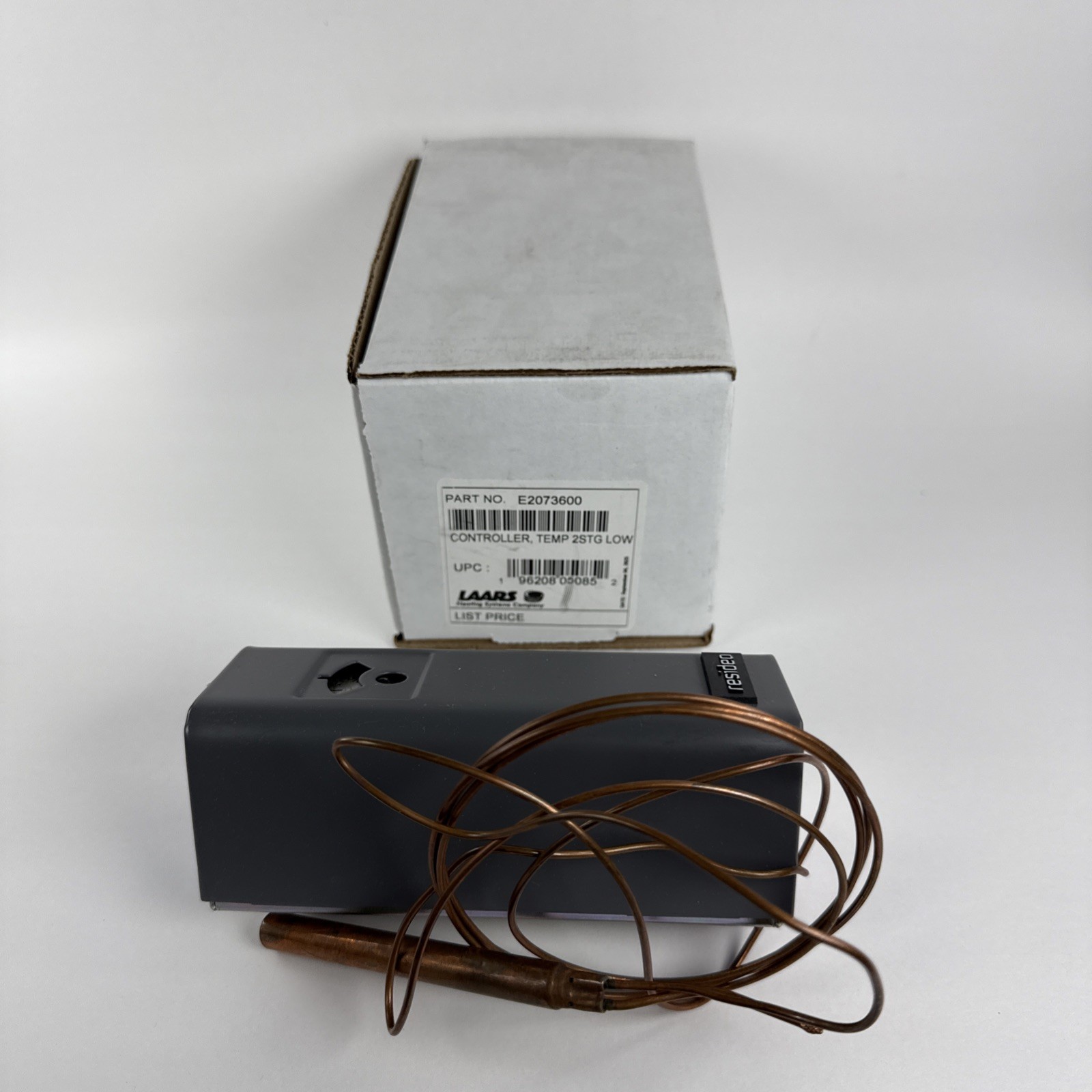 Teledyne Laars E2073600 Controller, Temp 2 Stage Remote Bulb Control New Old Teledyne Laars E2073600 Controller, Temp 2 Stage Remote Bulb Control New Old