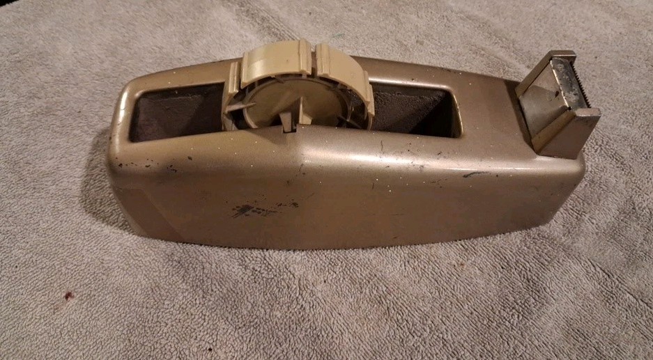 Vintage 3M Scotch Heavy Duty Desktop Tape Dispenser Model C-23 Bronze Gold Vintage 3M Scotch Heavy Duty Desktop Tape Dispenser Model C-23 Bronze Gold