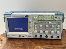 Tektronix TPS2024B Four Channel Digital Storage Oscilloscope 200MHz/2GS picture
