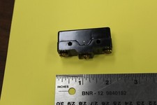 Unimax 2HB-5  Pin Plunger Action Switch , Normally Open or Closed Connection NOS picture