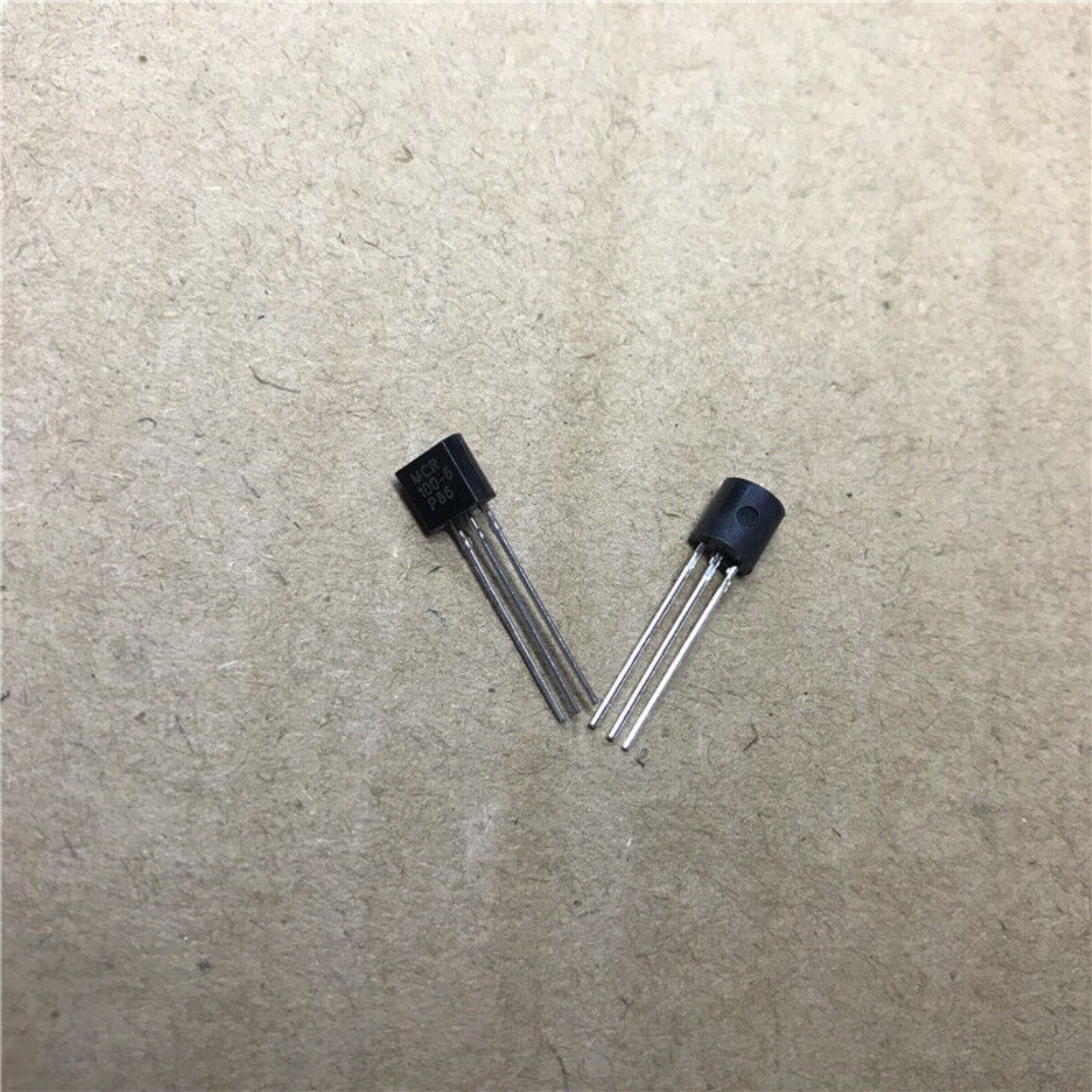 200PCS MCR100-6 TO-92 100-6 Sensitive Gate Silicon Controlled Rectifiers Revers 200PCS MCR100-6 TO-92 100-6 Sensitive Gate Silicon Controlled Rectifiers Revers