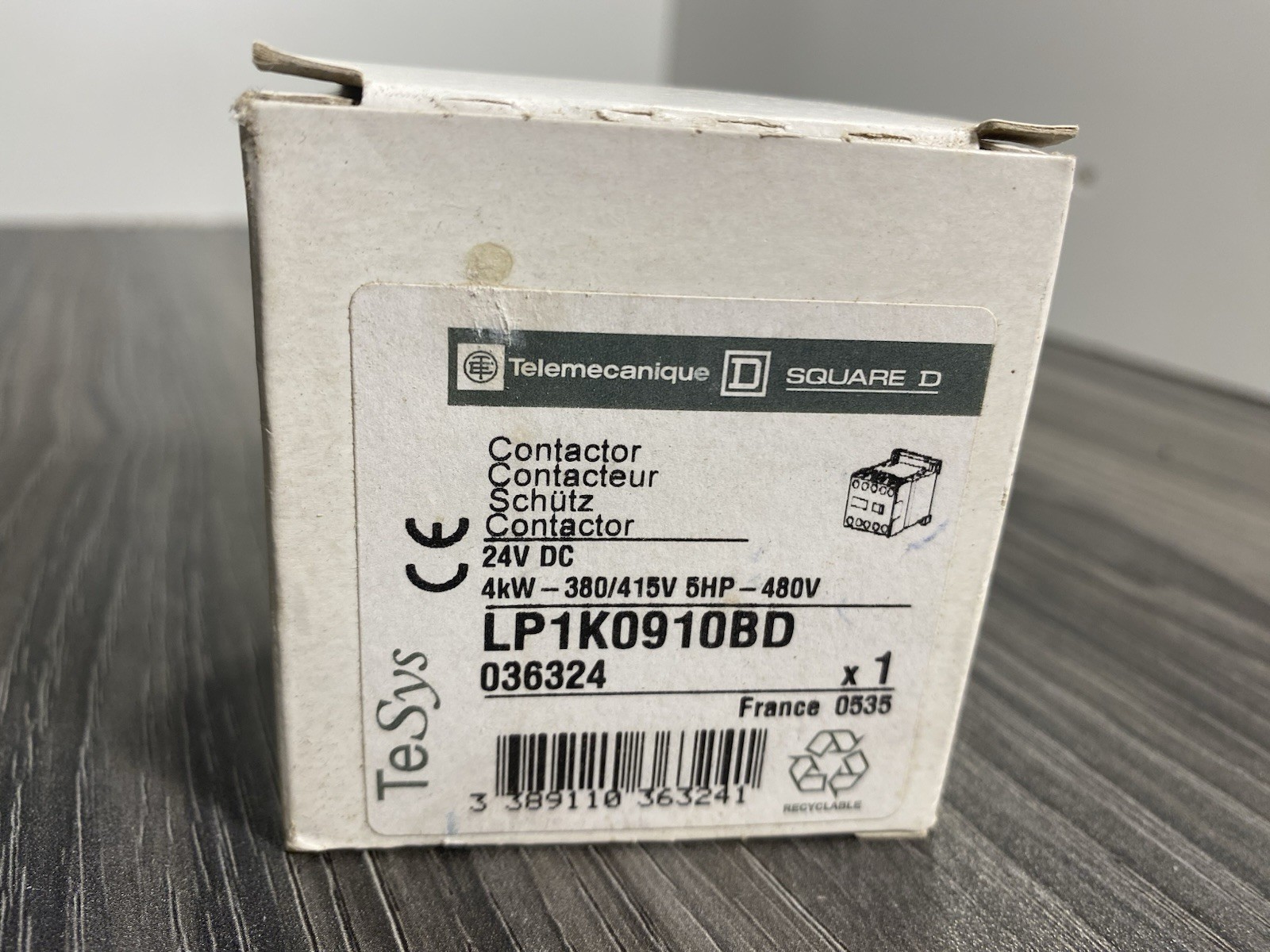 TELEMECANIQUE LP1K0910BD Miniature Contactor 24VDC Coil 036324 9A 3-Pole 600VAC TELEMECANIQUE LP1K0910BD Miniature Contactor 24VDC Coil 036324 9A 3-Pole 600VAC