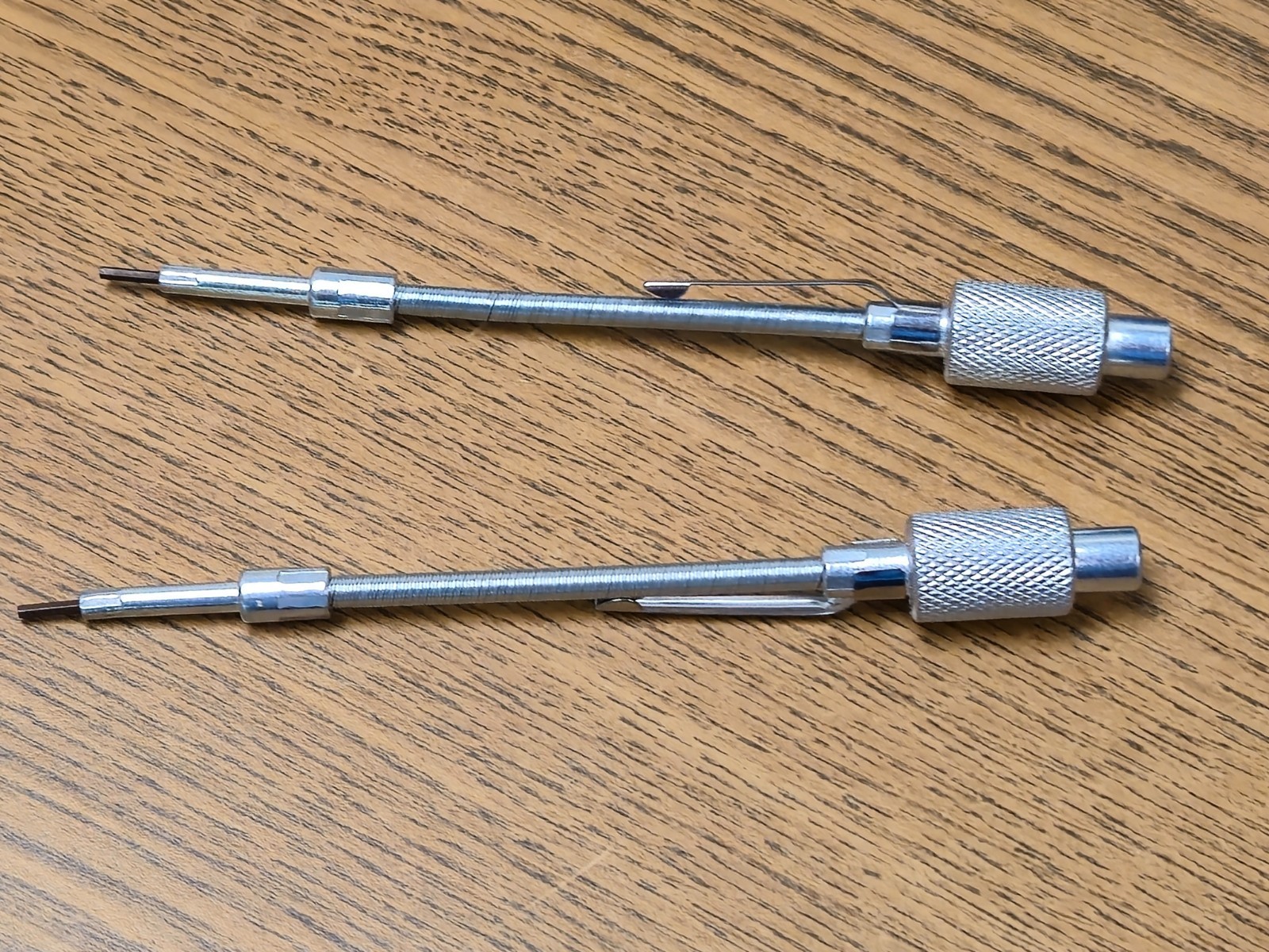 lot of 2 JOHNSON CONTROLS PNEUMATIC FLEX SCREW DRIVER JC 5309 JC5309 X200-18 lot of 2 JOHNSON CONTROLS PNEUMATIC FLEX SCREW DRIVER JC 5309 JC5309 X200-18