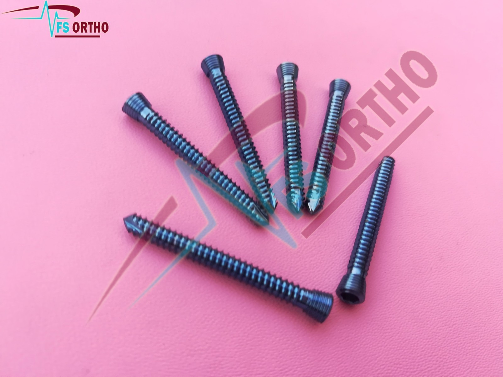 AO Safety Locking Self Tapping 5.0mm Screws 20mm to 80mm 110 Pcs Set Titanium AO Safety Locking Self Tapping 5.0mm Screws 20mm to 80mm 110 Pcs Set Titanium