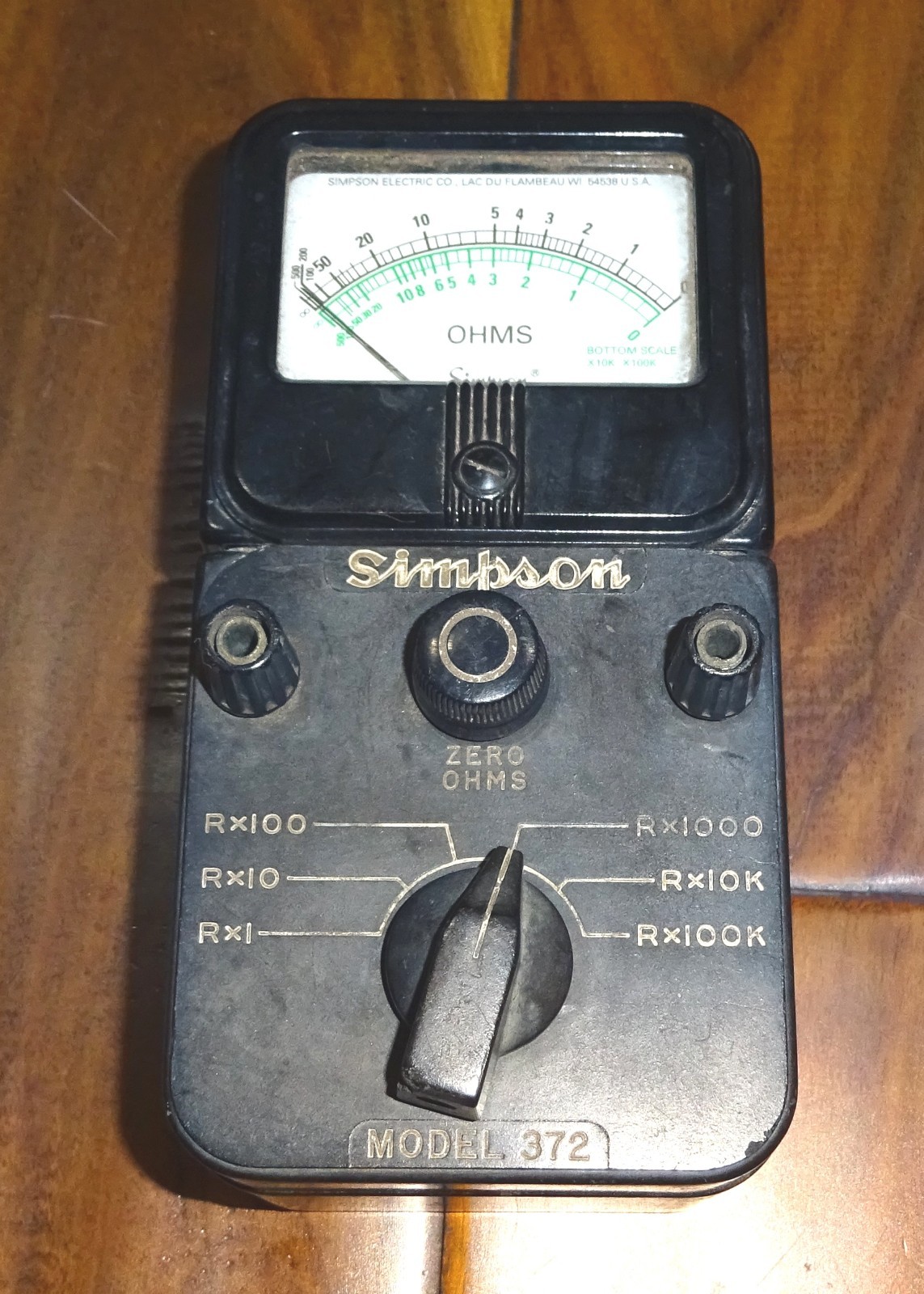 Simpson 372-3 Model 372 Series 3 Ohmmeter (0.2 Ohms to 50 MegOhms) Tested Works Simpson 372-3 Model 372 Series 3 Ohmmeter (0.2 Ohms to 50 MegOhms) Tested Works