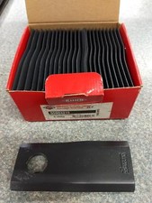Kuhn ANGLED BLADE - RIGHT #55903310 Box Of 25 picture